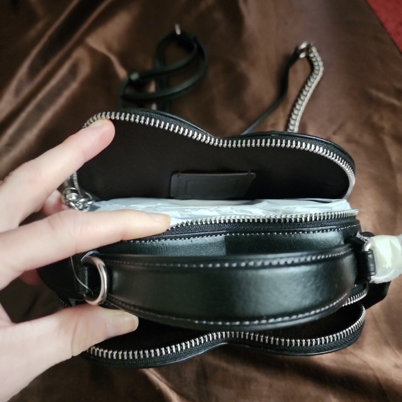 Coach - Picture 3 of 8